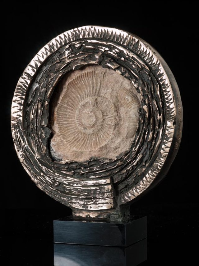 Temps premier H 0.17 — sculpture de Paul Gonez